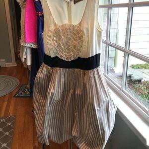 Anthropologie size small dress with flower